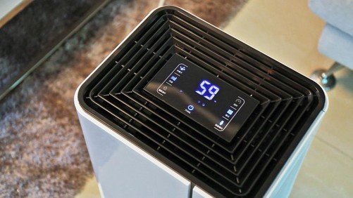 中央供料系統如何利用技術對塑料進行加工？
